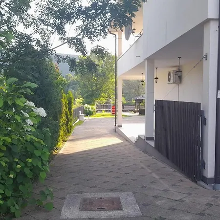 Al Nemah * Bihać